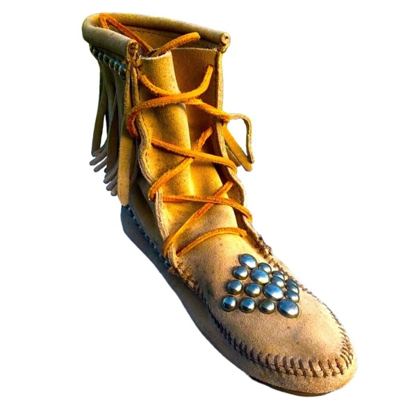 OOAK Y2K Bess Studded Fringed Minnetonka moccasins - Picture 9 of 14